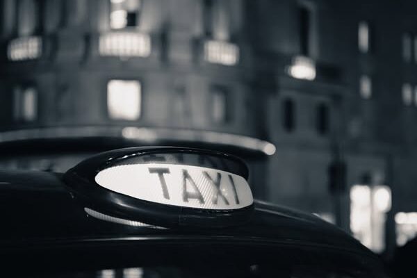 Reliable Cabs to Heathrow Airport Terminal 5 with Walton Taxi Service Cabs to Heathrow Airport Terminal 5