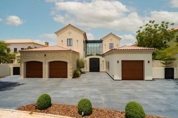 How to Finance Your Dream Luxury Villa in Dubai: A Comprehensive Guide
