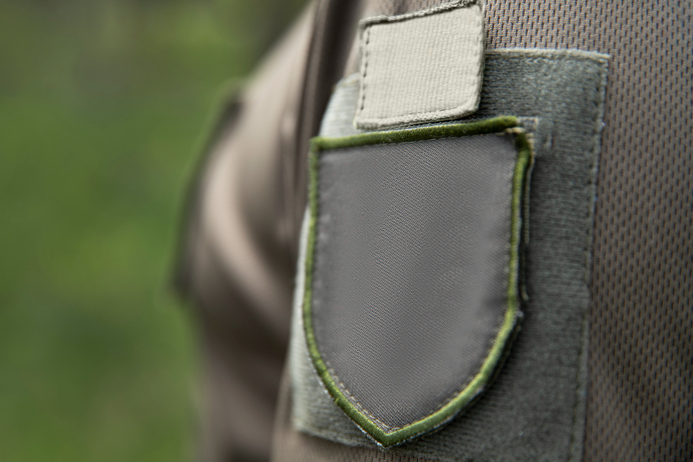 epaulettes