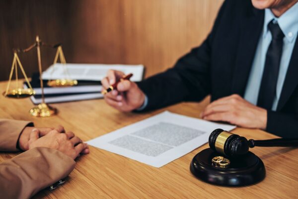 Legal Help for Family Transitions: Guidance for a Fresh Start Divorce attornity