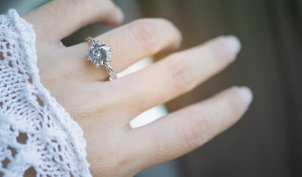 Top Mistakes to Avoid When Buying Engagement Rings for Women Engagement Rings for Women