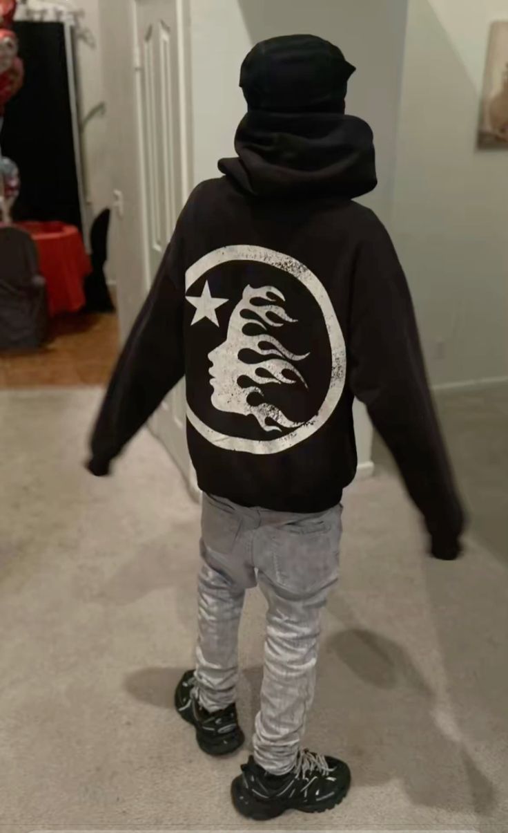 Hellstar Flames Hoodie – Streetwear with a Bold Edge