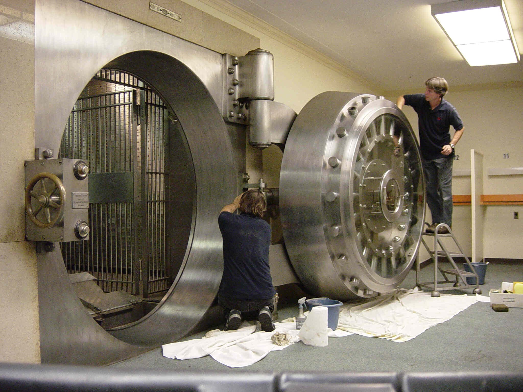 Vault Door Maintenance Services