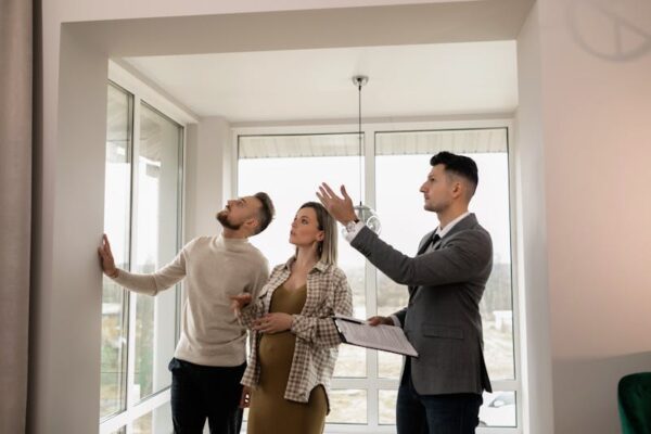 Essential Skills to Seek in a Buyers agent Buyers Agent