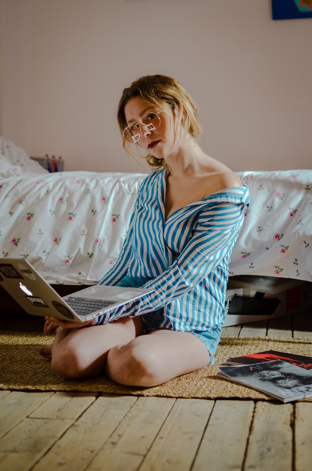 Essay Generator