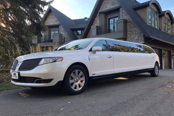 Calgary Wedding Limos: Comfort, Class, and Convenience Calgary Wedding Limos: Comfort, Class, and Convenience